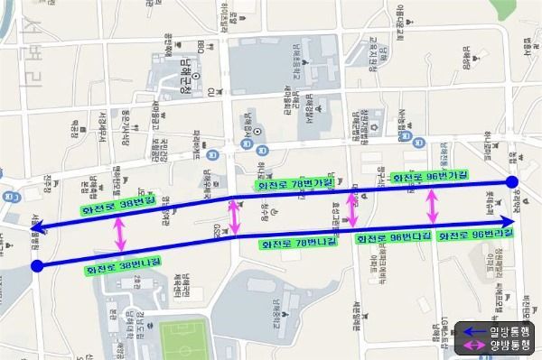 남해군 남해읍 시장로~회나무아랫길 구간이 오는 8월부터 일방통행 도로로 전환될 전망이다.
