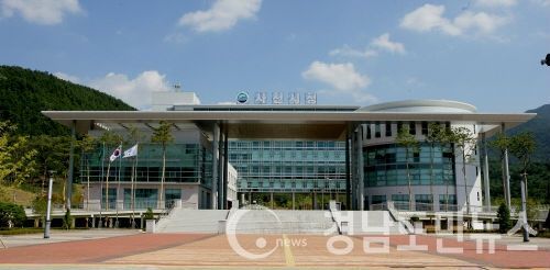 사천시청 전경