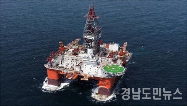 반잠수식 석유 플랫폼