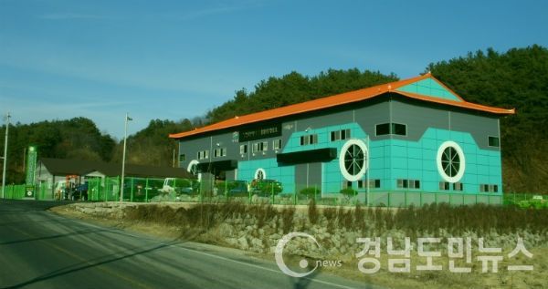 휴일 없는 농기계임대사업소를 확대 운영한다.(사진/거창군)