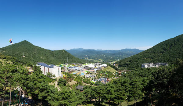 산청한방약초축제 개최 장소 동의보감촌의 모습