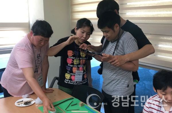 산엔청복지관 진주시민미디어센터 통해 영상콘텐츠 제작 교육(사진/산청군)