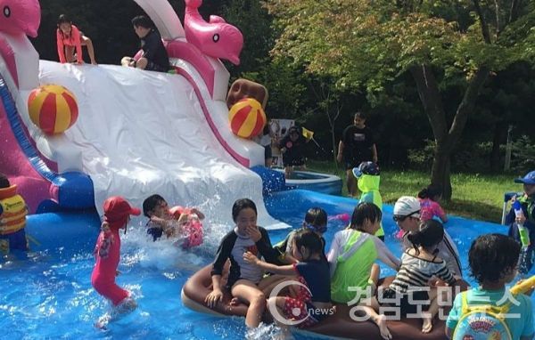 올 여름 천년의 숲 함양 상림공원에 어린이 전용 무료 물놀이장이 펼쳐진다.(사진/함양군)