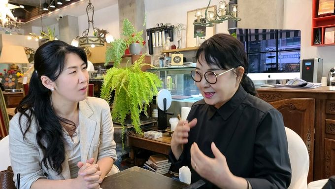 11월, 바이올린 '념' 을 연주하는 김주연 바이올리니스트와 오숙자 작곡가