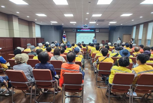 2024년 동면 노인일자리사업 참여자 교통안전교육