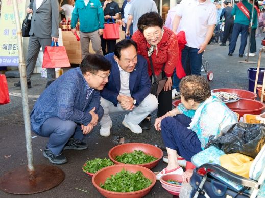 통영시, 추석맞이 전통시장 방문
