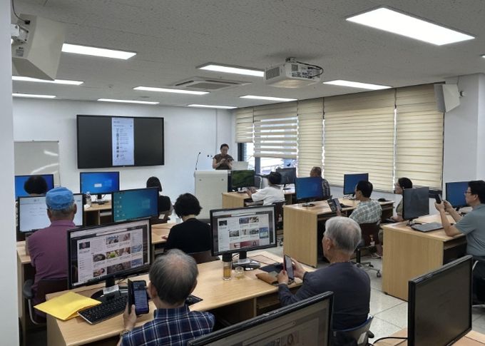 스마트폰을 활용한 SNS 마케팅 교육