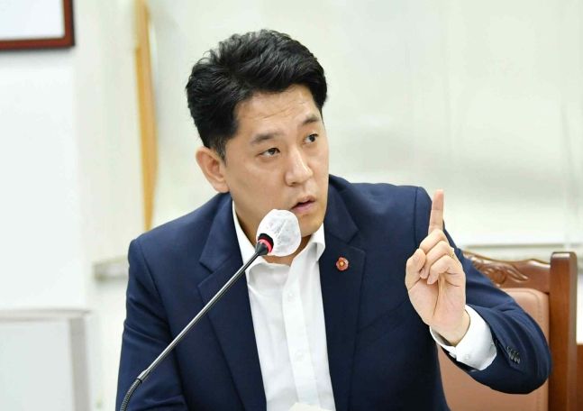 제주도의회 한권 의원