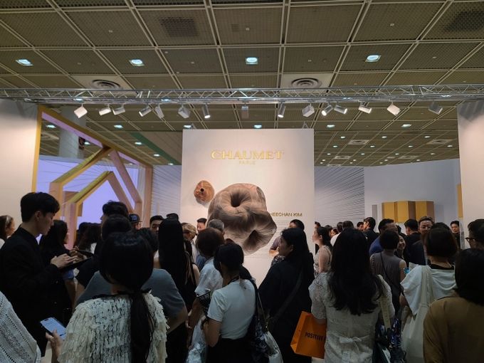 25만원 고가 티켓임에도 인산인해를 이룬 코액스 전시장에서의 프리즈서울과 KIAF(2024년 9월 4일~ 8일)