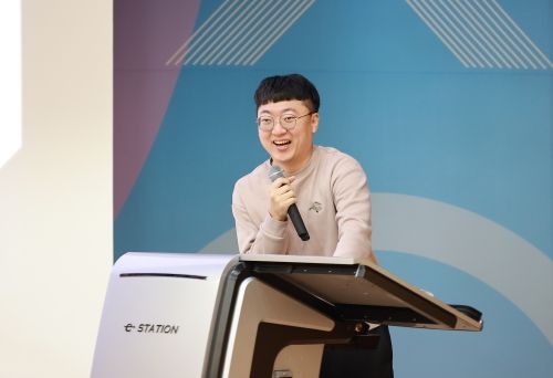 세종시교육청 직원들이 홍보역량 강화 연수를 듣고 있다.