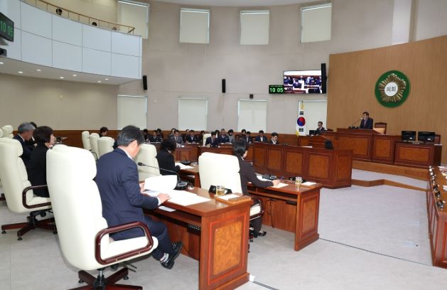 고성군의회, 제298회 제2차 정례회 개회