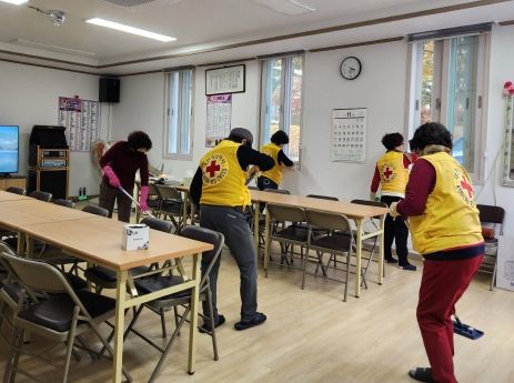 진주시 금산면 적십자봉사회, 경로당 방문 봉사활동 펼쳐
