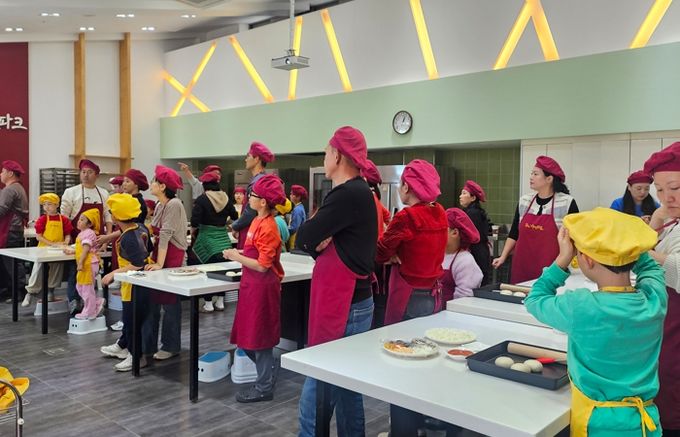 하동군가족센터 “힘들지, 괜찮아-나, 너, 우리는 가족”