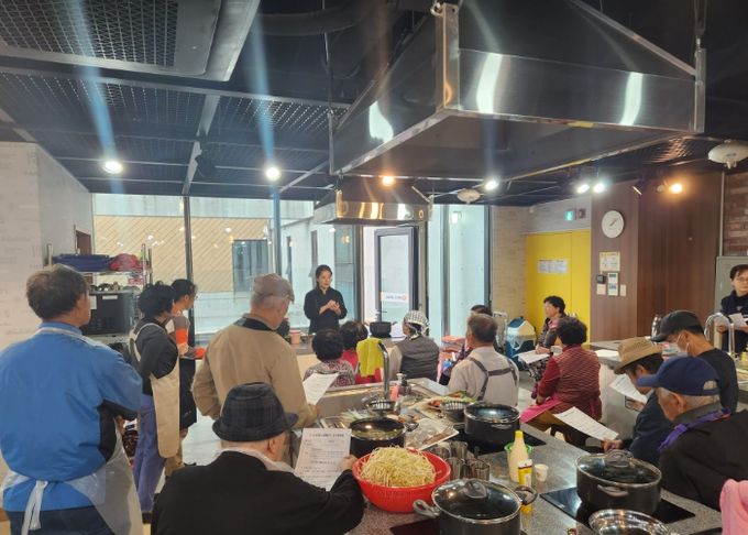 고성군종합사회복지관 ‘혼자라도 좋은 일상레시피’ 수료식 진행