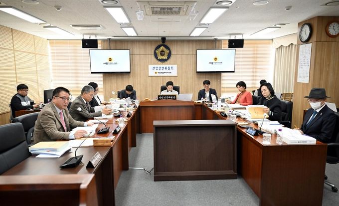 세종시의회 산업건설위원회, 2025년 예산안 심사