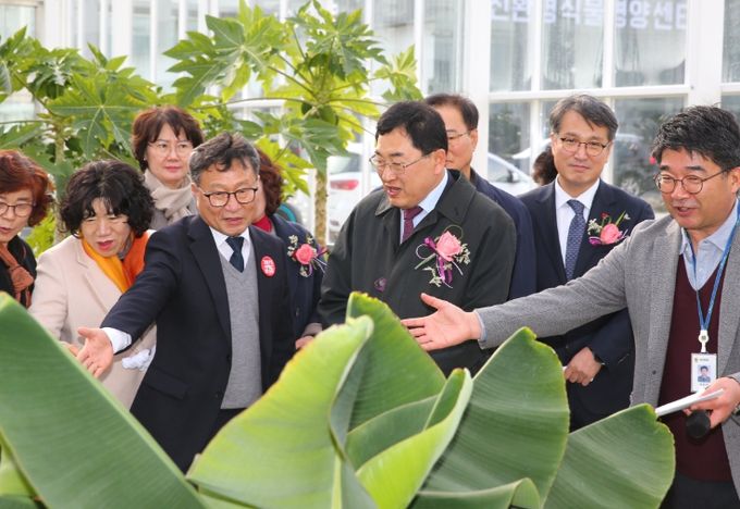 과학영농실증교육관‧귀농귀촌지원센터 첫삽