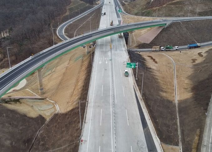 국도대체우회도로(상구~효현) 전경 및 위치도