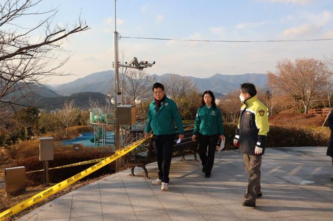이상근 고성군수, 2025 안전한 해맞이 행사를 위한 현장점검 실시