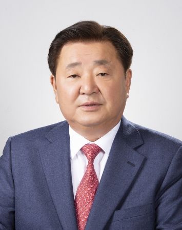최을석 고성군의회 의장
