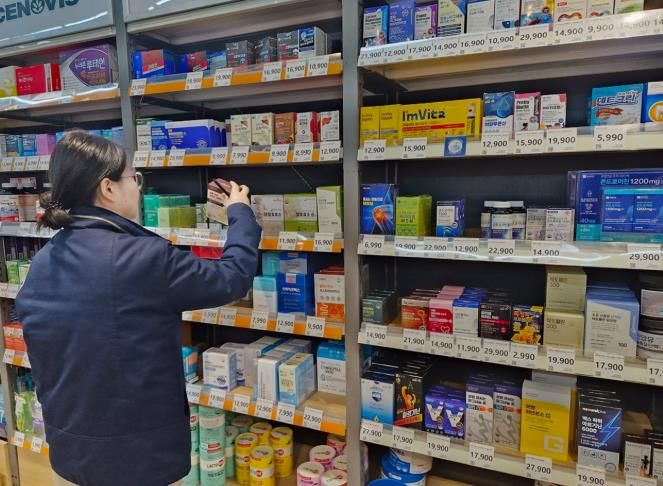 함안군, 설 명절 대비 성수식품 판매업소 합동 점검 실시