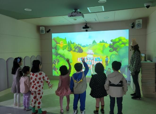 통영시 꿈이랑도서관, 동화 속으로 풍덩! 체험형 동화구연 운영