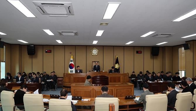 하동군의회 새해 첫 임시회 개최