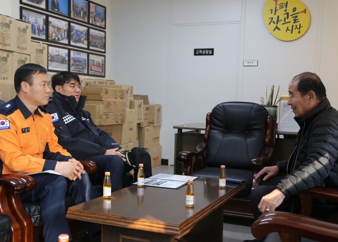 가평소방서, 설 명절 대비 전통시장 현장 행정지도 실시