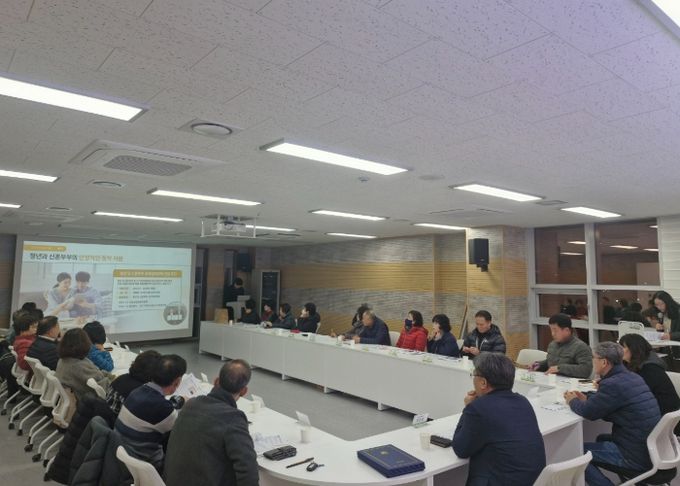 송내동 통장협의회 신축 청사에서 월례회의를 개최하고 2025년 시정 설명 청취하는 시간 가져