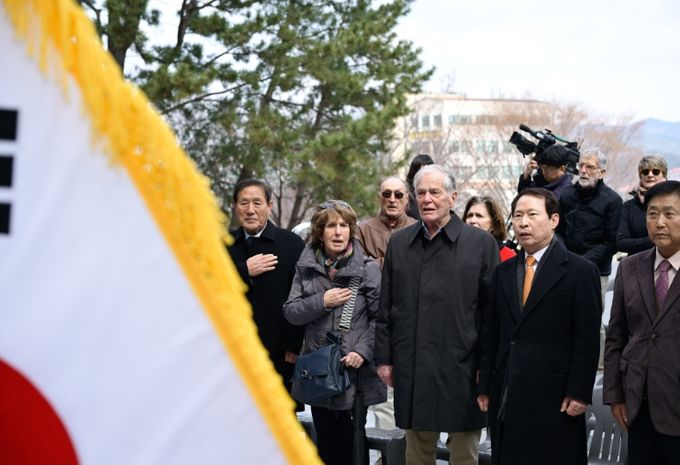 마지막 생존 승선원 7년 만에 방한