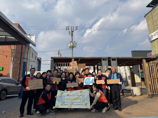 산청군자원봉사센터, 봄맞이 빗물받이 정비