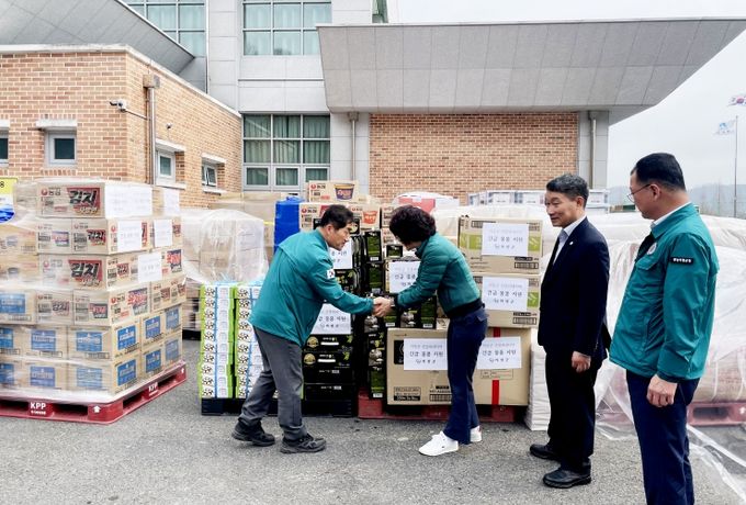 의령군, 산불 피해 하동군에 구호물품 지원
