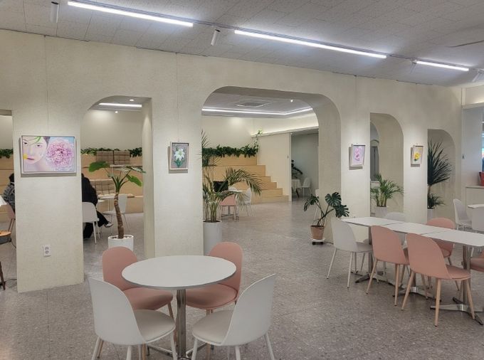 “사천의 봄, 허혜진 작가의 순수의식 개인전으로 빛나다”