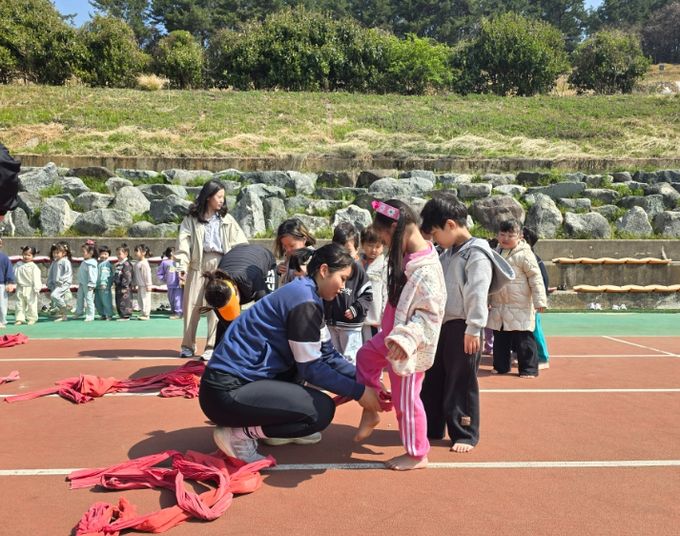 생활체육교실서 재능기부로 전통씨름 보급 앞장