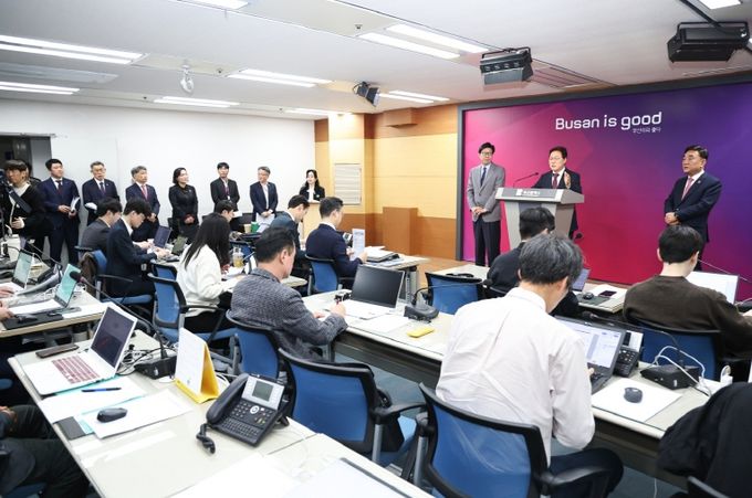 박완수 경남도지사, “극단 대치 중단하고, 국민통합 서둘러야”