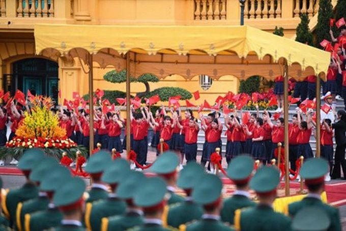 14일 시 주석을 위해 하노이에서 열린 환영식. (사진/신화통신)