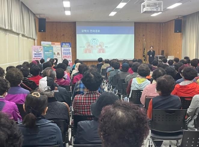 함안군보건소, 노인대학생 대상 결핵 및 감염병예방관리 교육 실시