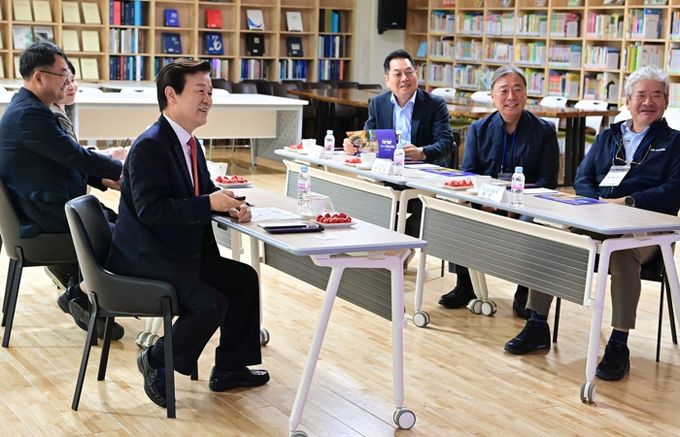 허경수 코스모 그룹 회장, 그룹 경영인들과 함께 진주 방문