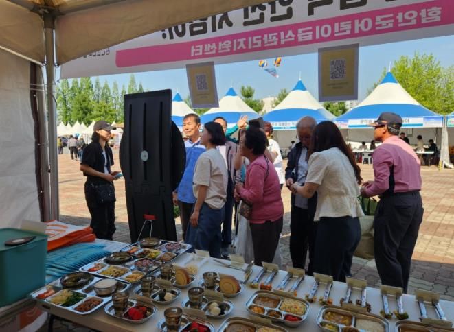 함안군 급식관리지원센터, ‘함안군민의 날’급식안전지킴이 부스 운영