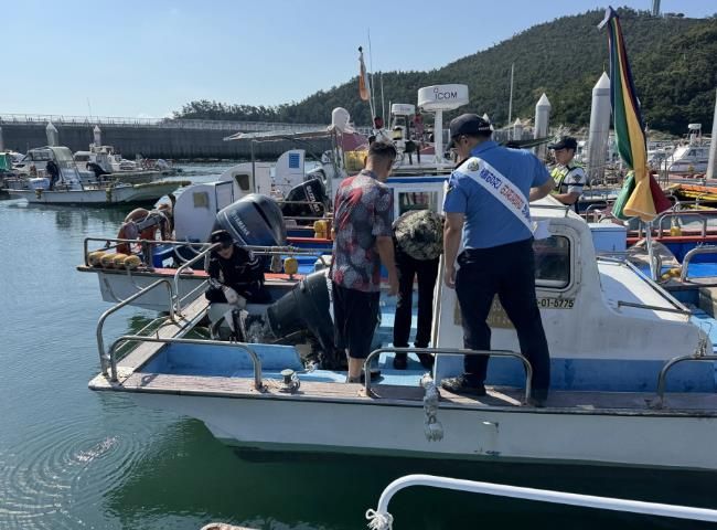 완도해경, 수상레저기구 무상점검 실시..예방 중심의 안전관리 강화