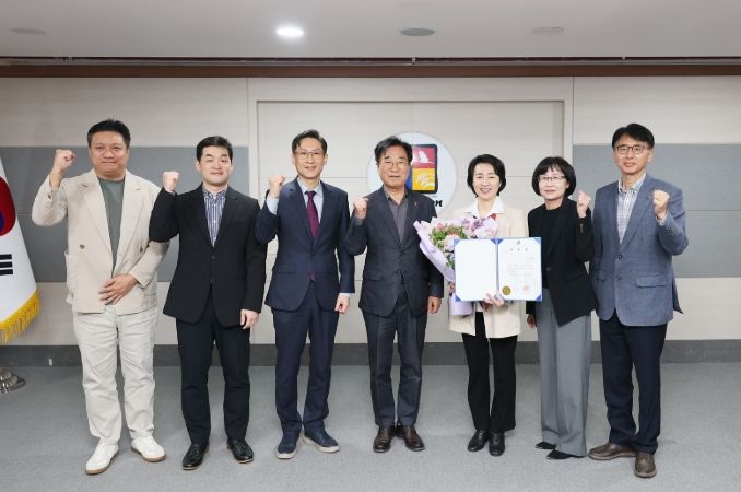 2025년도 국가유산 노동당사 미디어 아트 김미라 총감독 위촉식