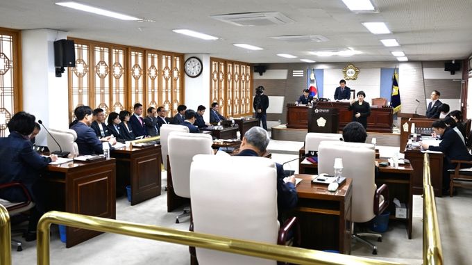 대구광역시 군위군의회 제290회 임시회 개회