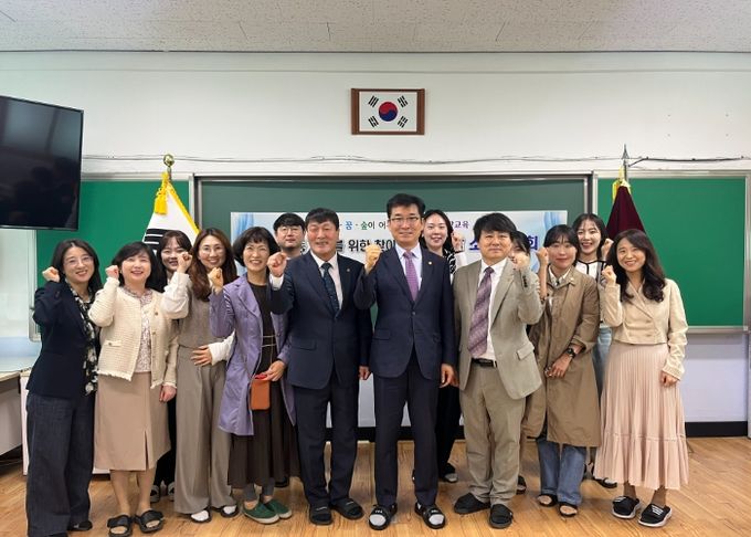 윤건영 교육감, 제천 홍광초에서 교육활동 보호 간담회 개최