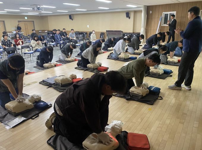 충주시, 생명 살리는 심폐소생술 교육 추진