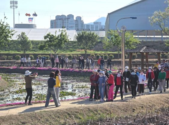 함안군보건소,‘연꽃테마파크 걷기대회’성황리 개최