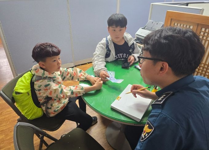 왼쪽 왕송 어린이 오른쪽 장해민 어린이