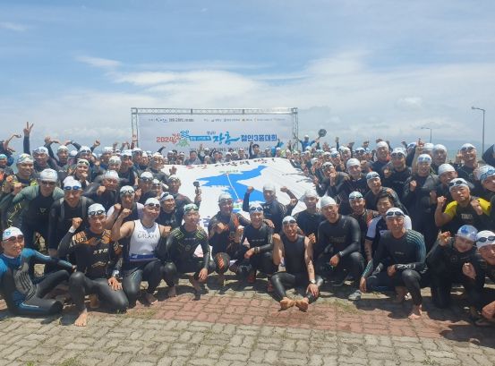 “770명의 철인들, 장흥에서 열정의 레이스를 시작한다.”