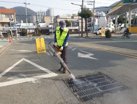 거제시, 방역취약지 하절기 특별 방역 실시