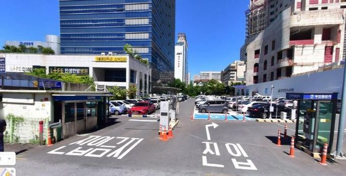 경창상가 앞 공영주차장