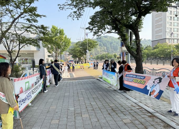 의령군, 학교밖청소년지원센터 건강 검진 홍보 캠페인