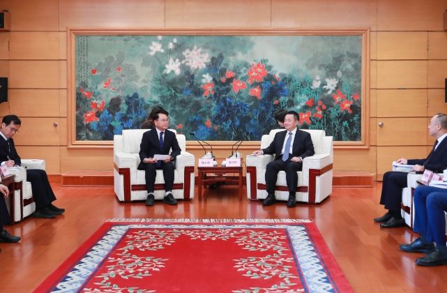 육동한 춘천시장, 천샤오왕 다롄시장 면담 “춘천시와 자매도시 격상 희망”